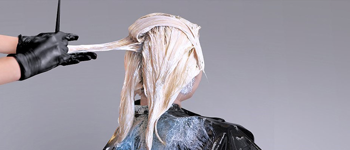 نکات مهم در خرید پودر دکلره برای موهای آسیب‌دیده